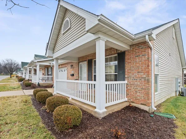 130 Green Gables Dr, Wentzville, MO 63385