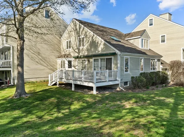 14 Abington Rd #14, Danvers, MA 01923