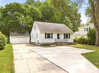 4518 Jefferson Ave, Midland, MI 48640