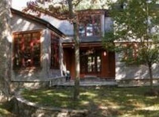 19 Serusa Ln, Tisbury, MA 02568