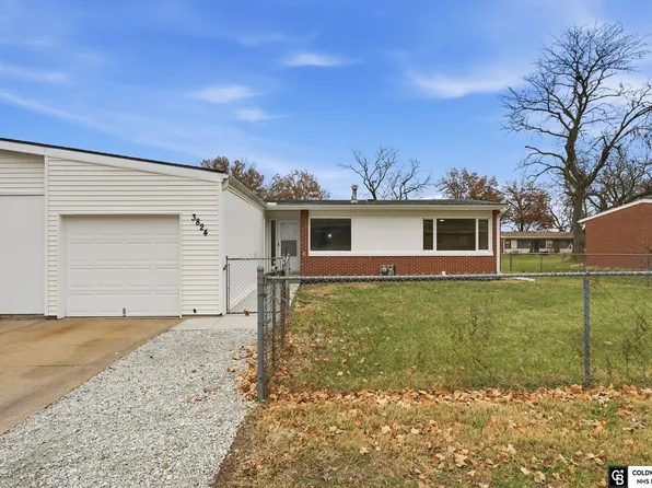 3824 NW 50th St, Lincoln, NE 68524