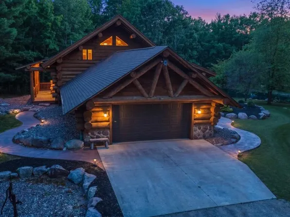 6046 E Stiles Tower Rd, Abrams, WI 54101
