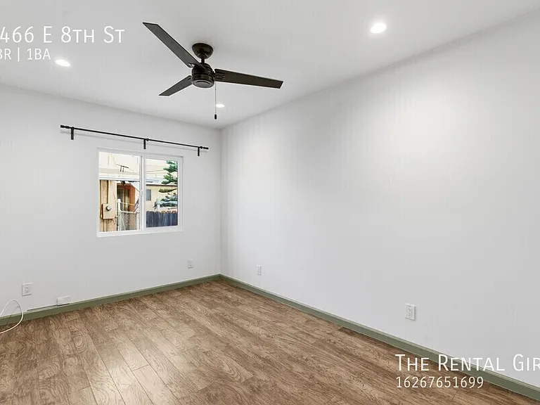 3466 E 8th St — Photo 11