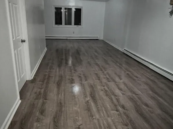 468 E 26th St, Paterson, NJ 07514