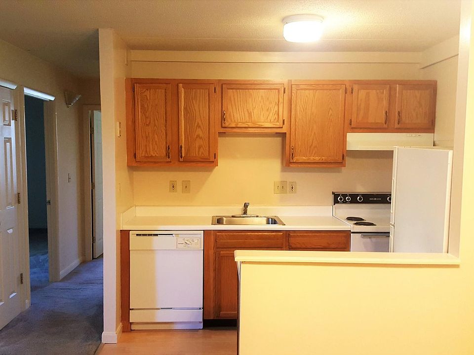 2nd image of 3551 Handman Ave #103