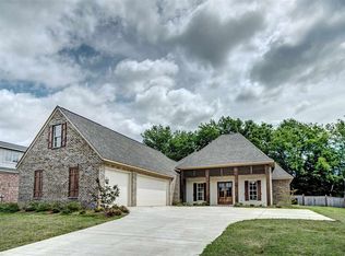 160 Bienville Dr, Madison, MS 39110