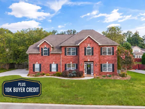 1376 Silver Leaf Dr, Lenoir City, TN 37772