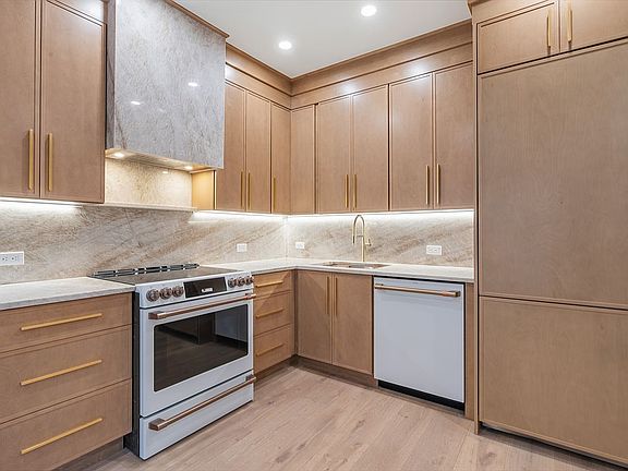 5th image of 354 Dean St #1