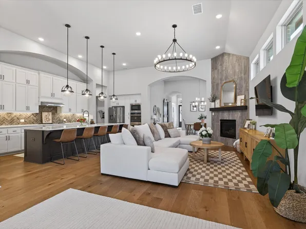 4116 Sandbrock Pkwy, Aubrey, TX 76227