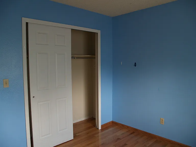 2419 S Gray Dr — Photo 34