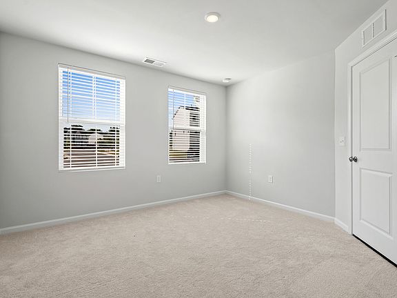 3rd image of 2638 Chert Ln