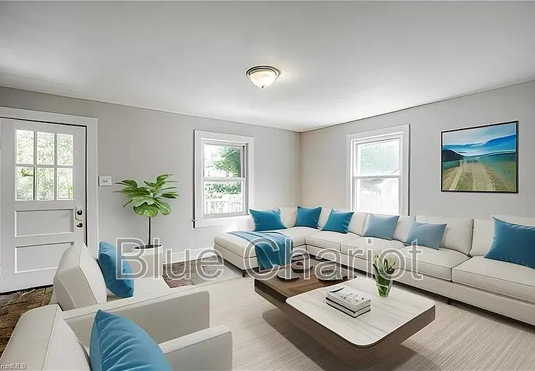 528 Short St — Photo 4
