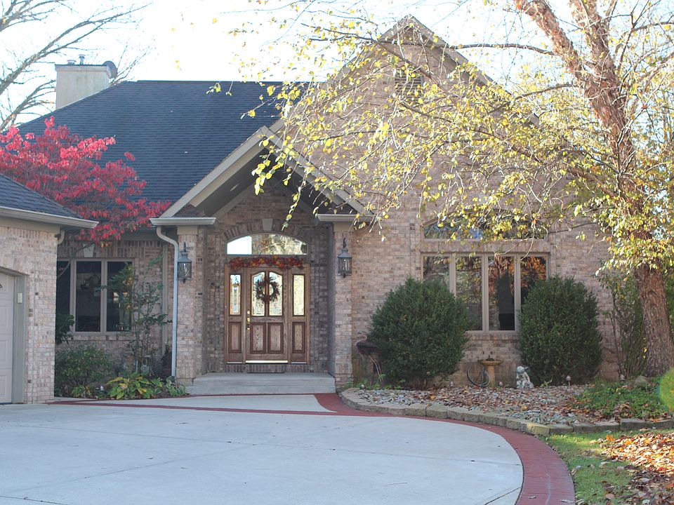 View Front House from Road