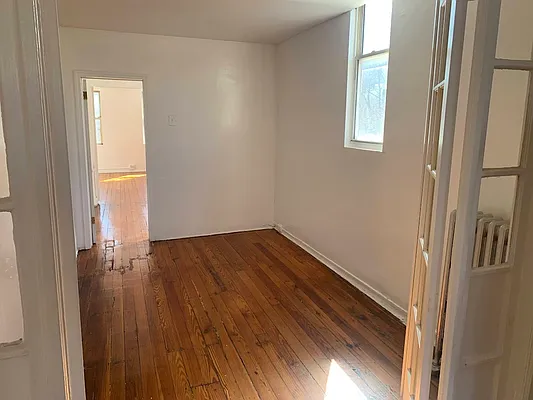 Rented by Space Link Realty | media 2