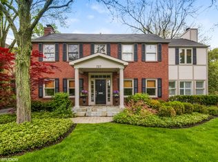 727 Grove St, Glencoe, IL