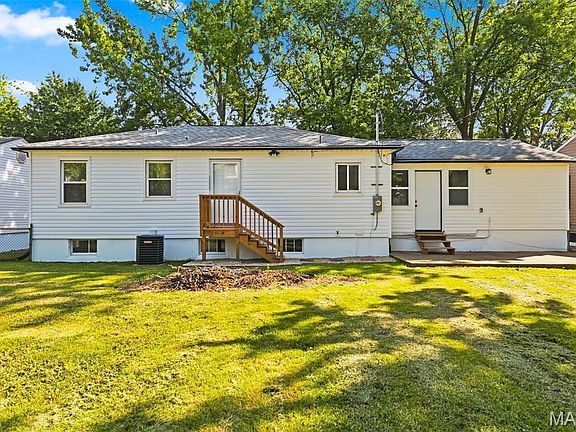5th image of 6207 Archwood Ln