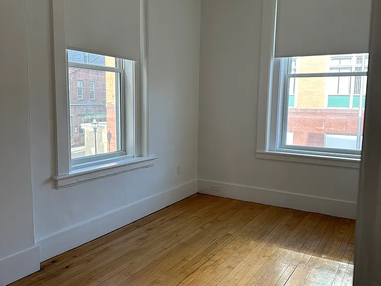 4 Elliot St #2 — Photo 6