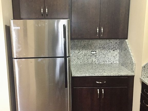 3rd image of 4454 W Diversey Ave #2805-2S