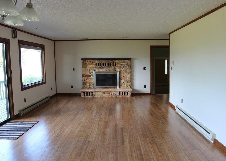 1st image of 39310 Lakeview Dr