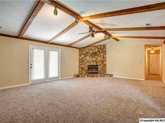 4th image of 1005 Brighton Cir SE