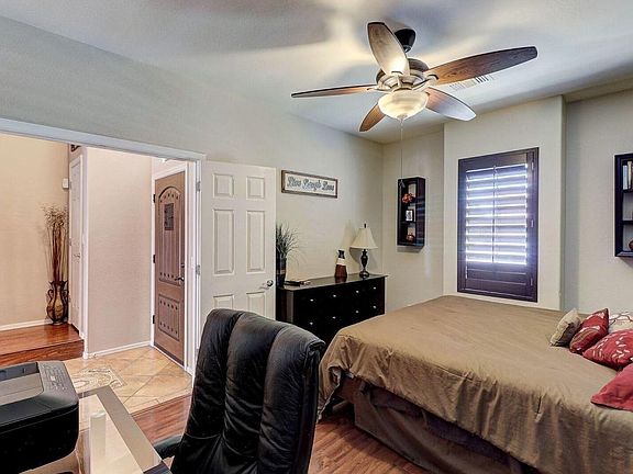 5th image of 3108 S 81st Ln