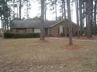 725 Burton Ave, Metter, GA 30439
