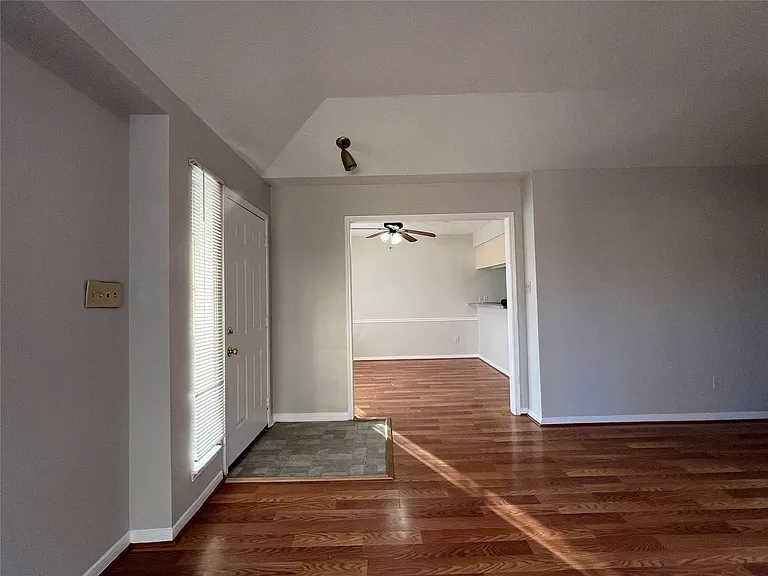 11507 Meadow Ln #C — Photo 4
