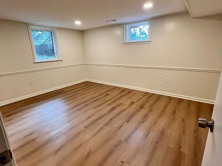 9216 Mintwood St — Photo 3
