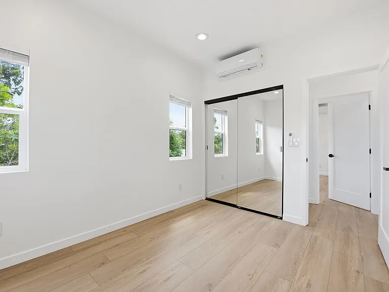 6414 Cleo St — Photo 4