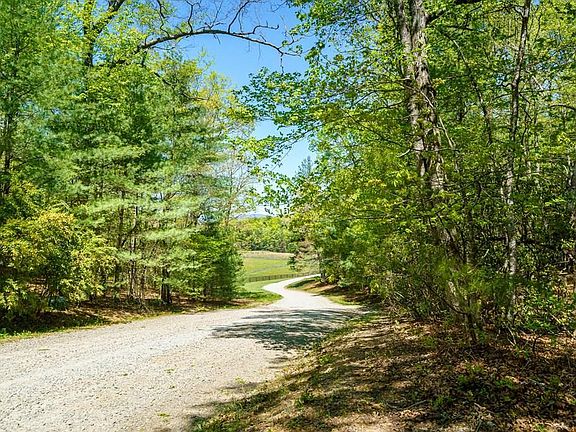 2nd image of 35 Spring Camp Rd