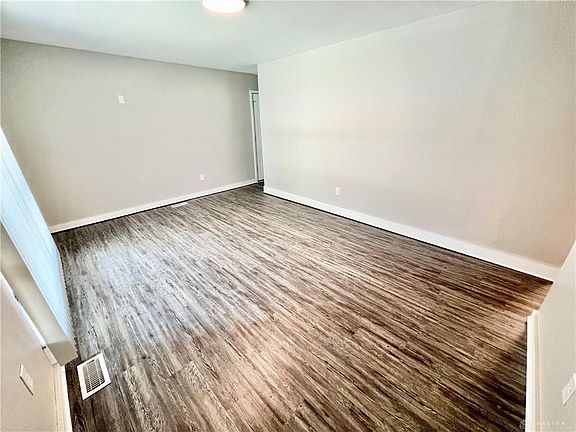 4th image of 1758 Mumford Ct