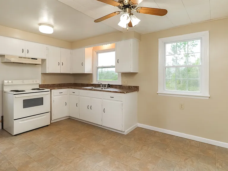 9694 W Ridge Rd #1 — Photo 6