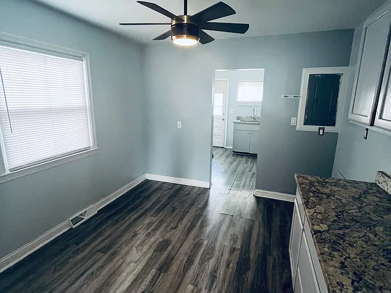 6758 Republic Ave — Photo 3
