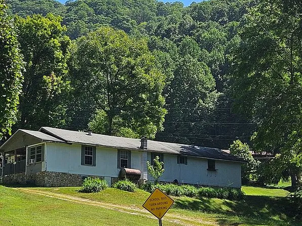 765 Dills Rd, Bryson City, NC 28713