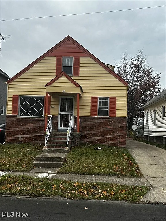 1538 E 173rd St photo 1