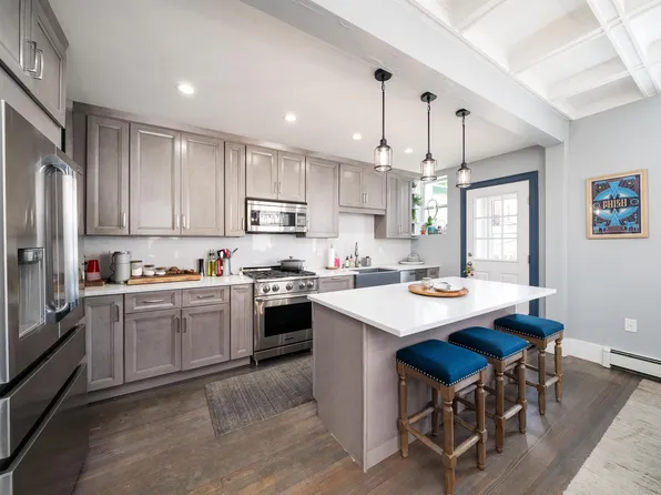 27 Reservoir Ave #1, Jersey City, NJ 07307
