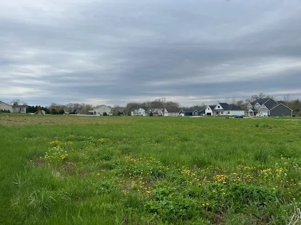 3272 Cobblestone Creek Rd, Marion, OH 43302