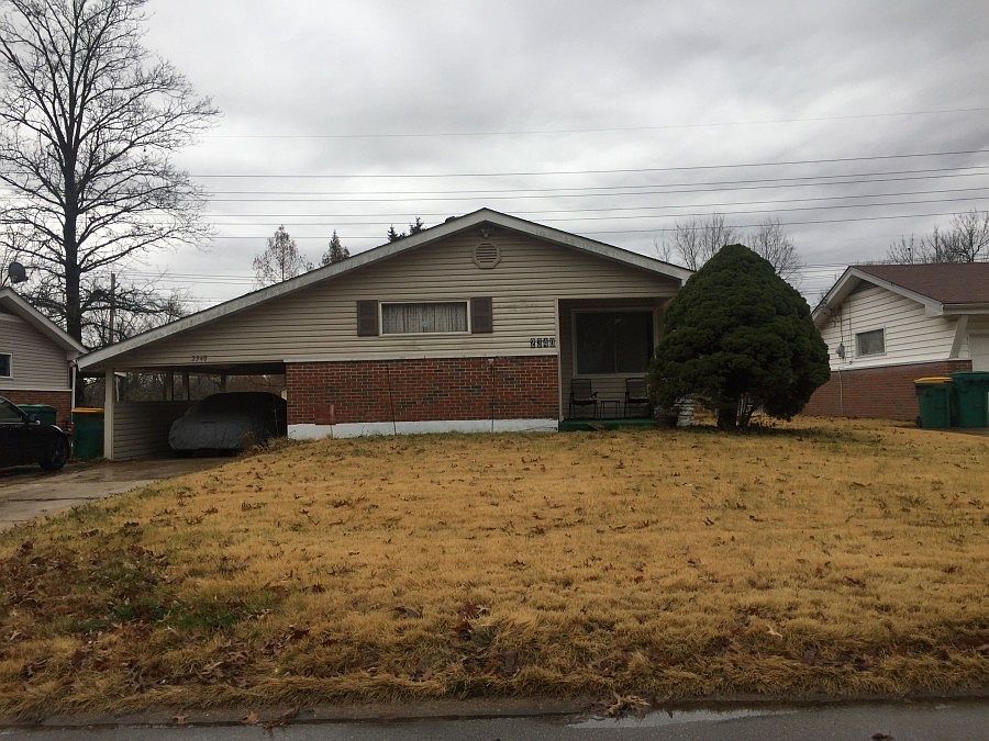 1st image of 2340 Collett Dr