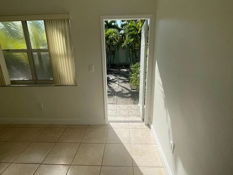 1023 NW 36th Ave #3 — Photo 4