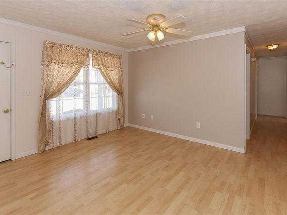 5th image of 1107 Cottage Cir