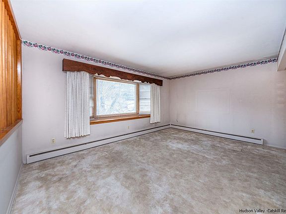 2nd image of 23 Blue Hills Dr
