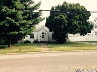 803 W Carpenter St, Jerseyville, IL 62052