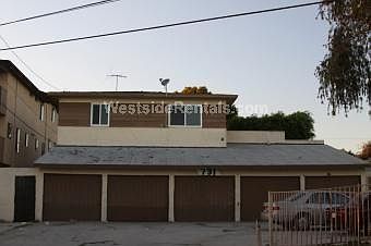 731 W. HYDE PARK 2BD/1BA