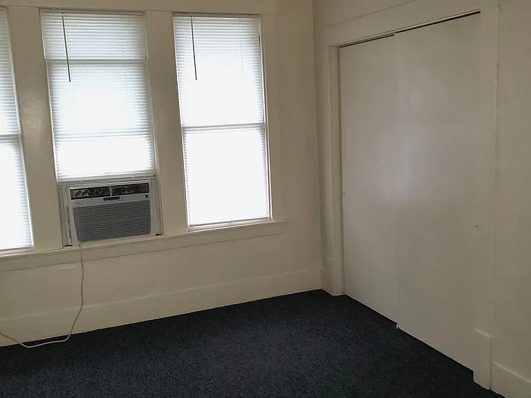 2332 Procter St #B — Photo 6