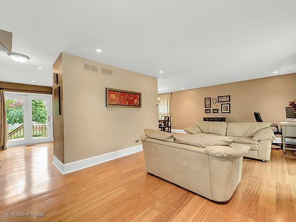 3rd image of 6S015 Country Glen Dr
