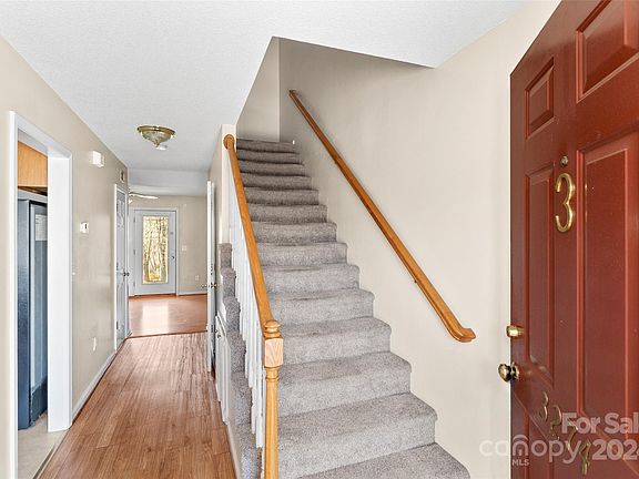 3rd image of 3274 White Oak Ct