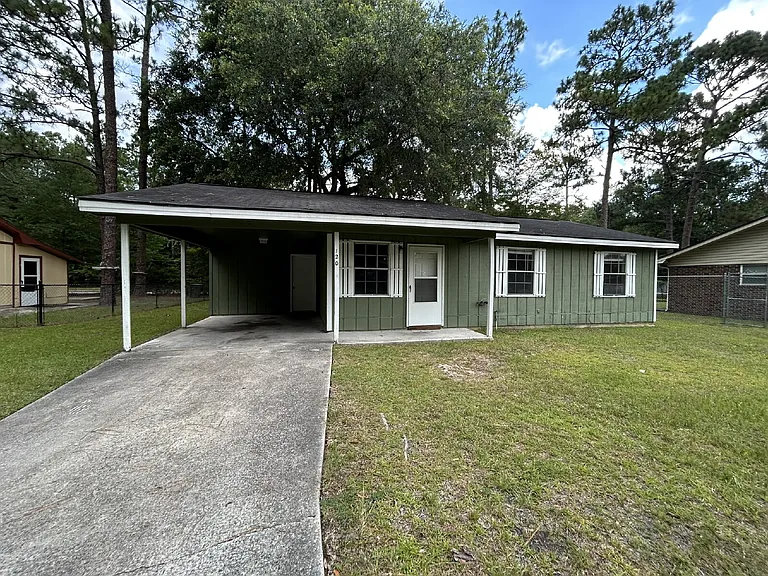 120 Pointe South Dr — Photo 1