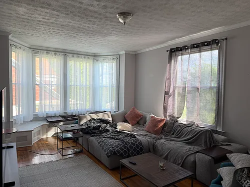 240 W Riverview Ave #2 Photo 1