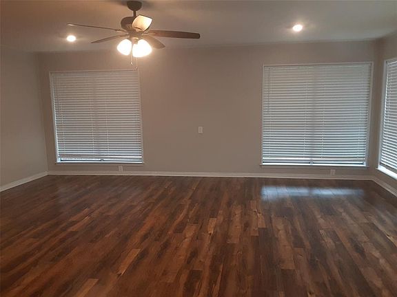 3rd image of 4805 Whistler Dr