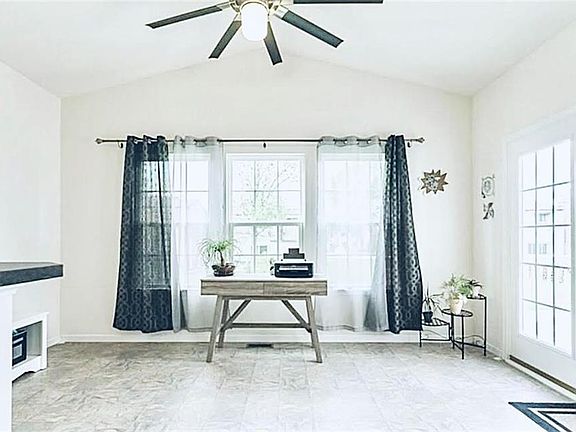 5th image of 9828 Gabriels Way #36